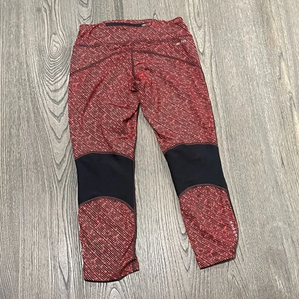 Nike Dri-FIT Red Printed Athletic Leggings Mid Length Size XS